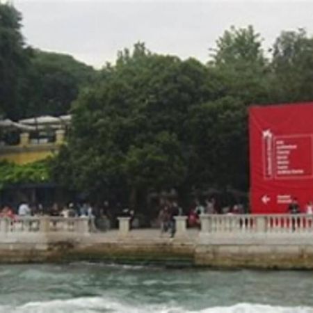 Facevenice Biennale Giardini Wifi Veneza Exterior foto