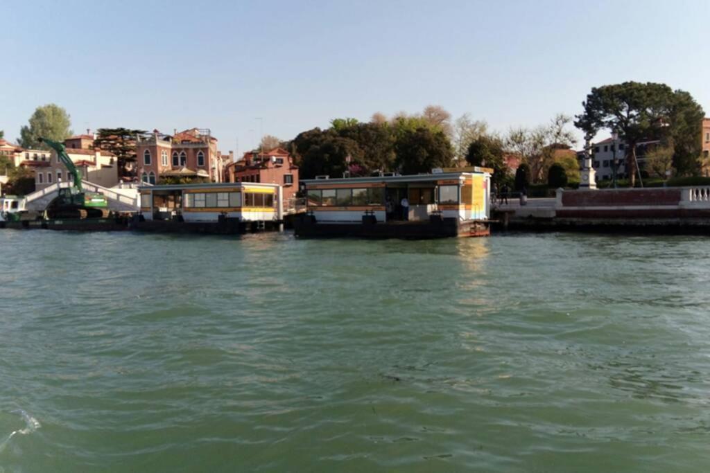 Facevenice Biennale Giardini Wifi Veneza Exterior foto